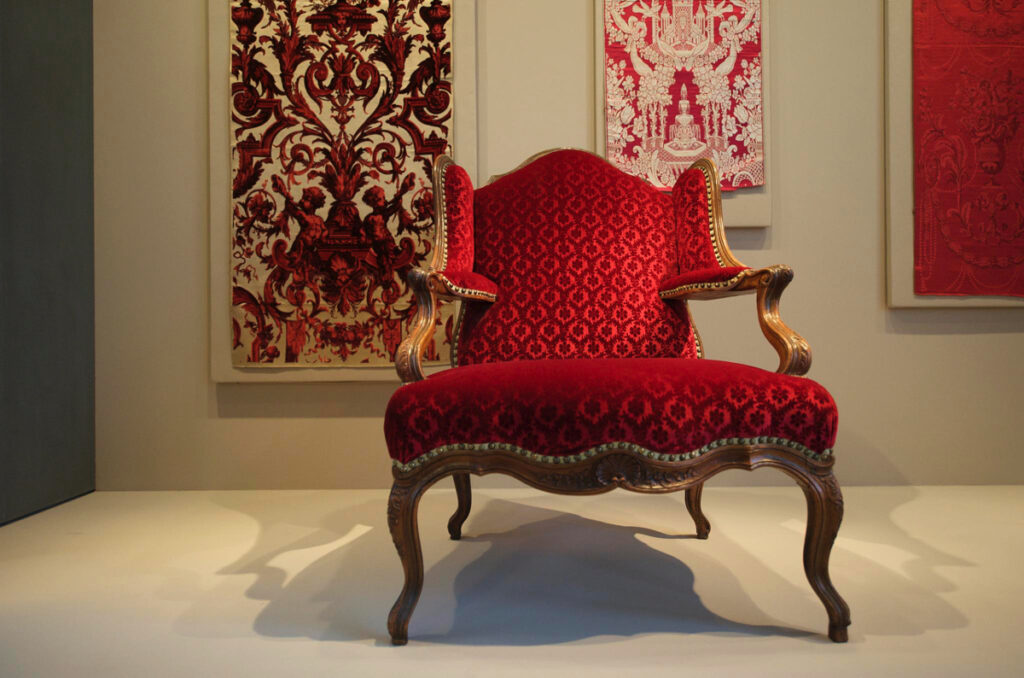 Louis XV Furniture — The Intimate Architecture of Pleasure