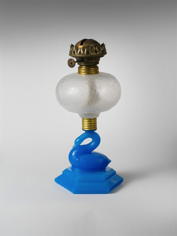 dd 2 - Grand Boudoir Lamp
Probably Atterbury and Company American
1868–75