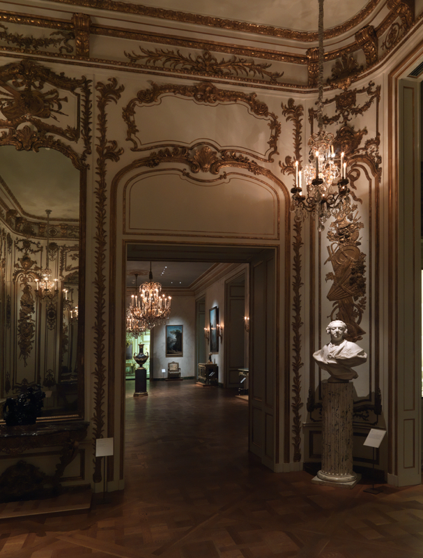 ddd 1 - Grand Boudoir Louis XV Tables: Coffee, Side and Dining Tables — How to Choose the Right One