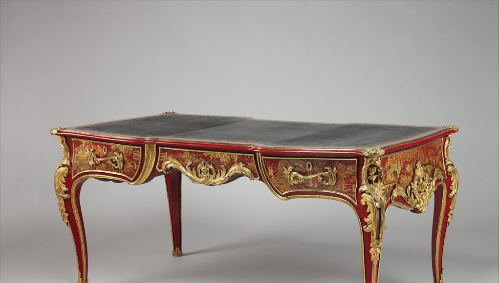 Louis XV Tables: Coffee, Side and Dining Tables — How to Choose the Right One Louis XV Tables: Coffee, Side and Dining Tables — How to Choose the Right One