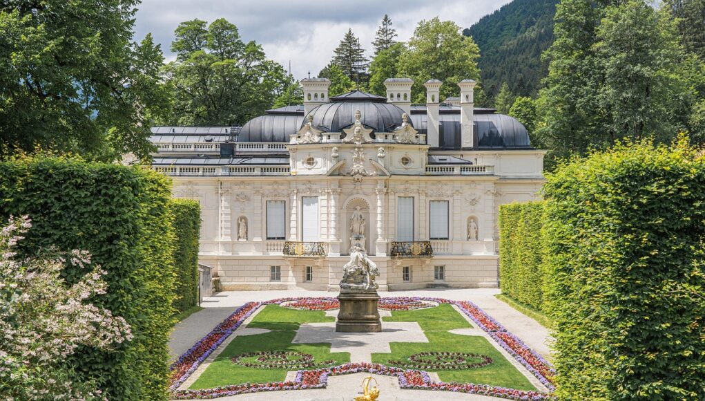 Rococo Reveries: How Europe Fell Under the Spell of Ornate Desire Rococo Reveries: How Europe Fell Under the Spell of Ornate Desire