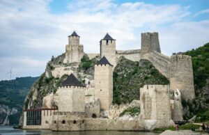 Within Stone and Shadow: The Enduring Spell of Castle Interiors Explore the historic Golubac Fortress, a stunning medieval landmark on the banks of the Danube in Serbia.