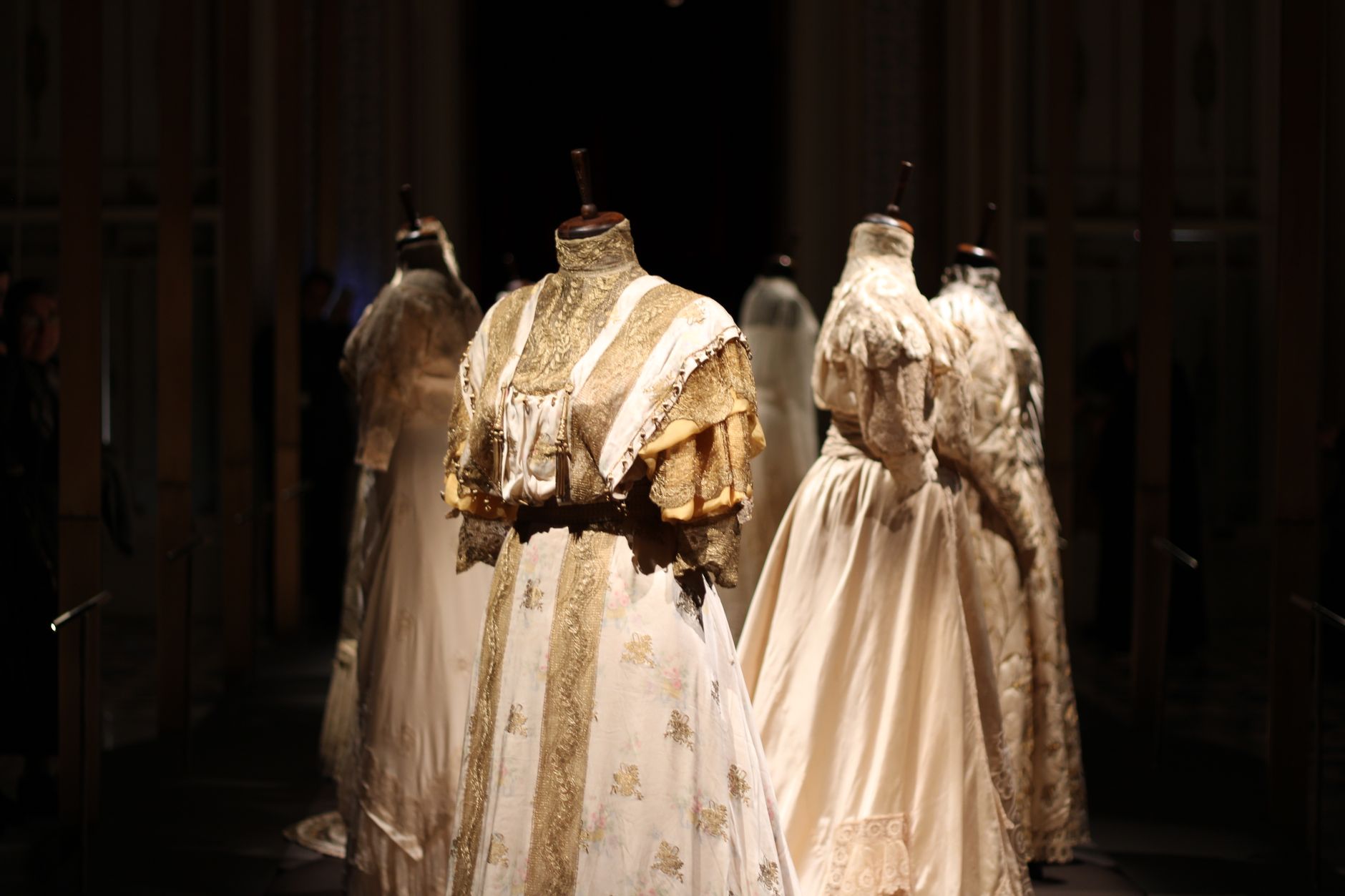 pexels photo 20067574 - Grand Boudoir Victorian Formal Dresses Are Back: The Elegance Trend You Must See