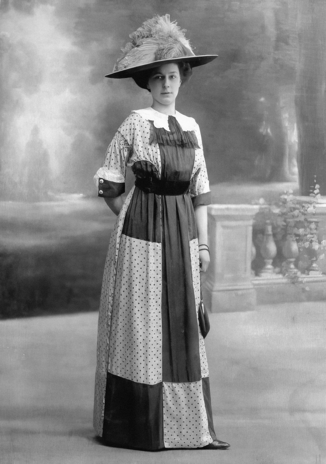 Why Victorian House Dresses Are Quietly Taking Over Modern Fashion