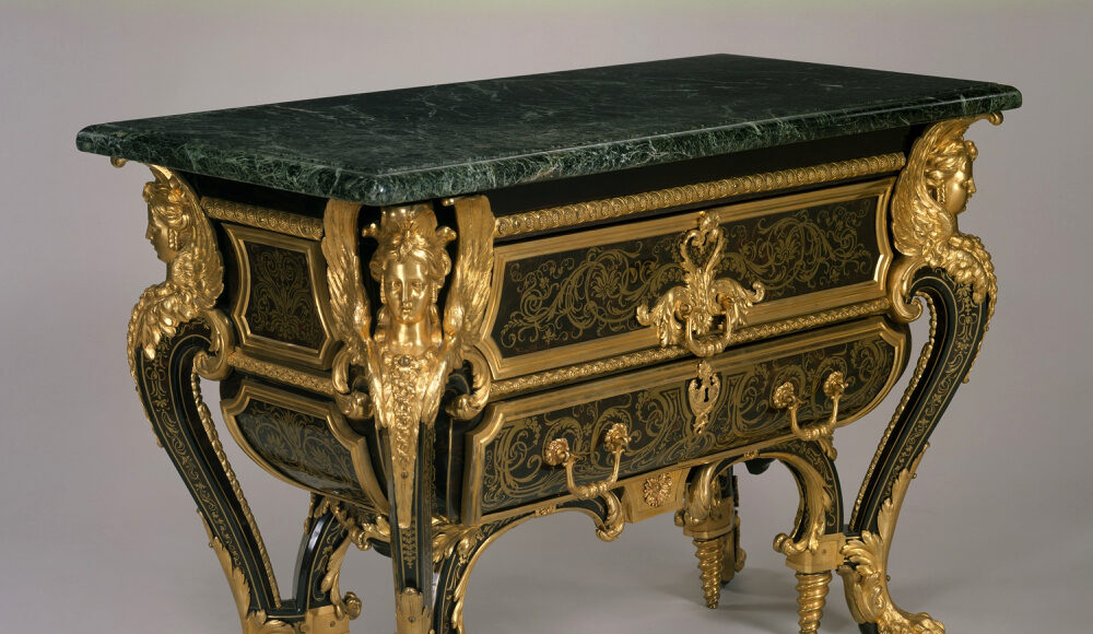 French Rococo Furniture: The Lavish Design Trend Making a Comeback French Rococo Furniture: The Lavish Design Trend Making a Comeback