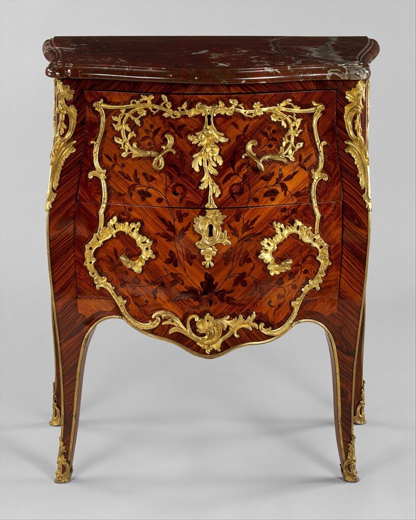 Commode MET DT8890 - Grand Boudoir Discover how rococo furniture turned homes into whimsical theaters of luxury—ornate, playful, and surprisingly modern in spirit.