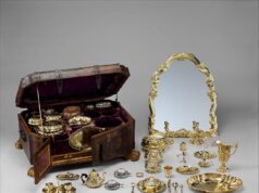 Victorian Vanity Set: History, Style and Collecting Guide Victorian Vanity Set: History, Style and Collecting Guide