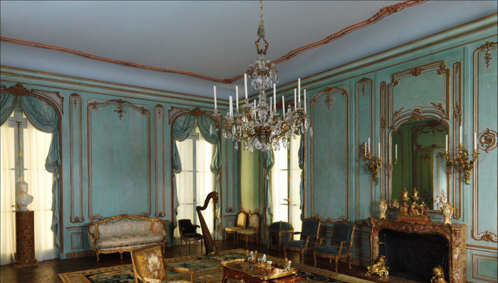 Rococo Mirrors Are Making a Stunning Comeback—Here’s Why Everyone Wants One Rococo Mirrors Are Making a Stunning Comeback—Here’s Why Everyone Wants One