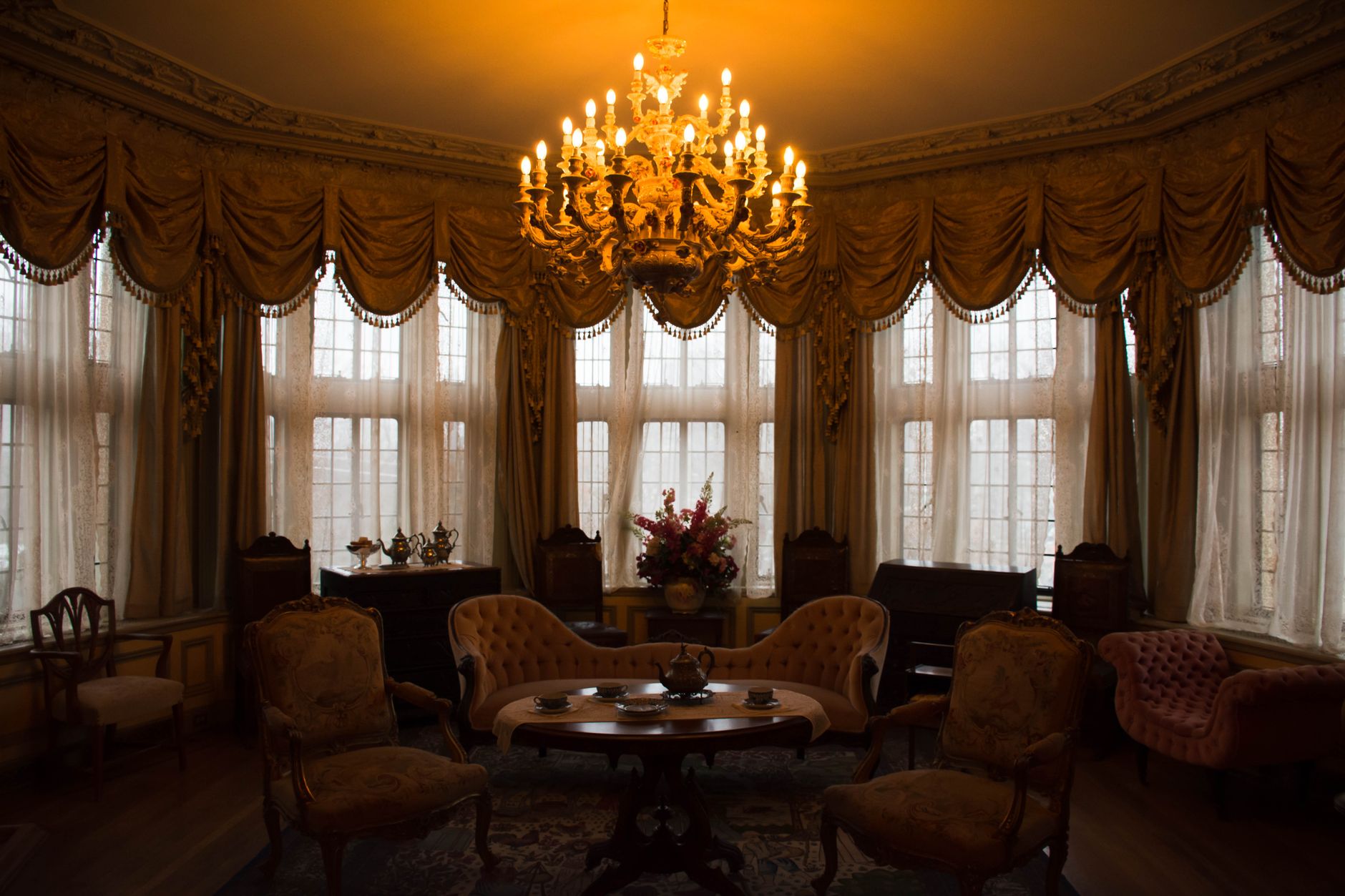 Victorian Upholstery Fabric: History, Craft, and Lasting Appeal