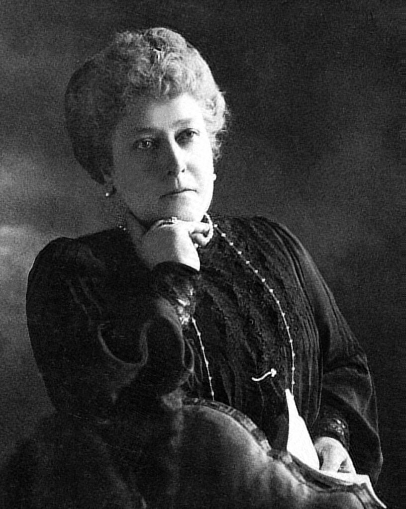 Helena scan - Grand Boudoir Princess Helena Augusta Victoria