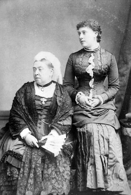 Victoria Beatrice Bassano - Grand Boudoir Beatrice Maria & Queen Victoria