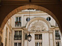 Decorate a French Apartment Like a Parisian Interior Designer Decorate a French Apartment Like a Parisian Interior Designer