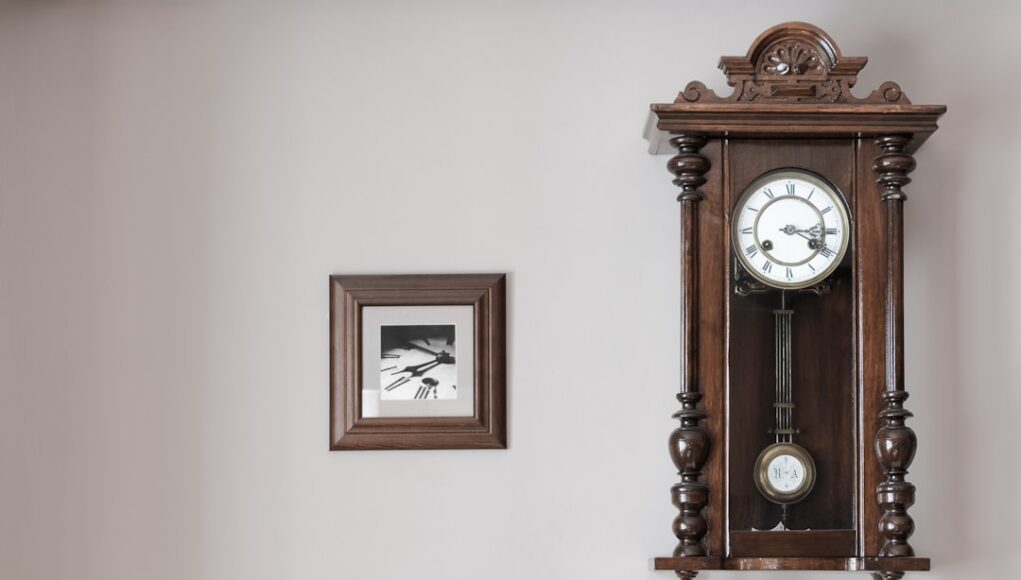 antique vintage wall clocks